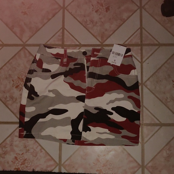 Forever 21 Skirt - Picture 2 of 8